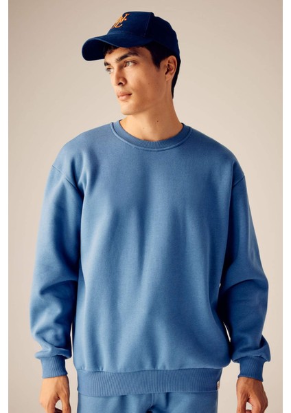 Oversize Geniş Kalıp Bisiklet Yaka Basic Düz Sweatshirt T5139AZ23AU
