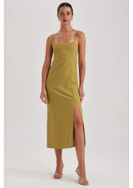 Kare Yaka Keten Karışımlı Yırtmaçlı Askılı Midi Elbise