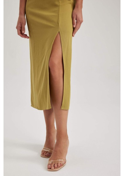 Kare Yaka Keten Karışımlı Yırtmaçlı Askılı Midi Elbise