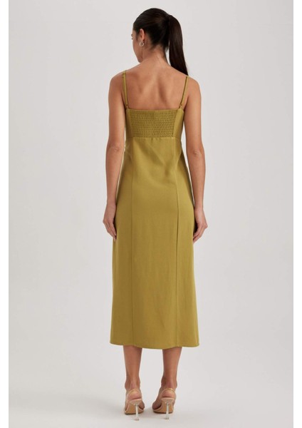 Kare Yaka Keten Karışımlı Yırtmaçlı Askılı Midi Elbise