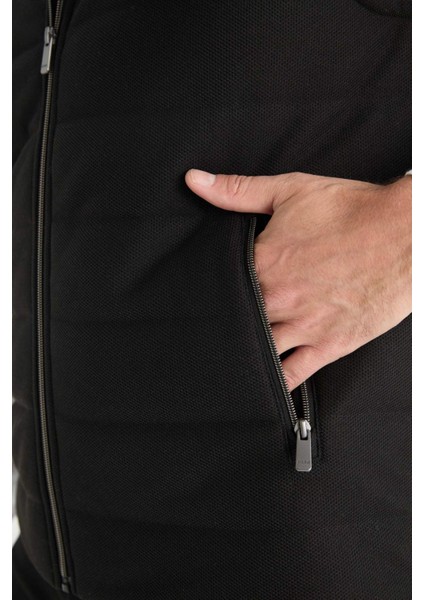 Slim Fit Dar Kesim Dik Yaka Astarlı Fermuarlı Cepli Mevsimlik Baharlık Yelek D7536AX25AU indirimleri