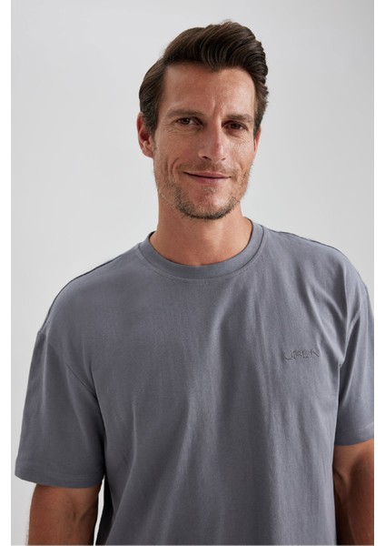 %100 Pamuk Oversize Geniş Kalıp Bisiklet Yaka Basic Düz Kısa Kollu Tişört B0662AXNS