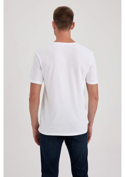 %100 Pamuk Slim Fit Dar Kesim V Yaka Kısa Kollu Tişört B0646AXNS