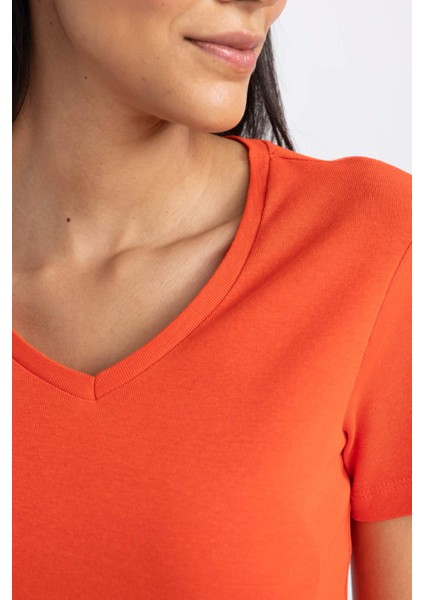 Slim Fit Dar Kesim Ribana Kısa Kollu Tişört B0647AXNS