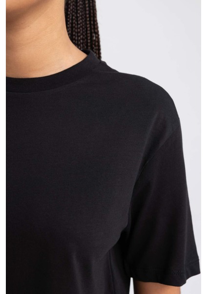 Kadın Siyah Regular Fit Düz Kesim Bisiklet Yaka Düz Basic %100 Pamuk Kısa Kollu Tişört B0642AXNS