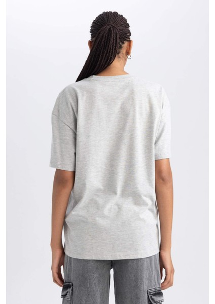 Kadın Gri Oversize Fit Geniş Kesim Bisiklet Yaka Basic Düz %100 Pamuk Kısa Kollu Tişört B0648AXNS