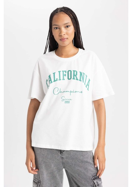 Oversize Geniş Kalıp Bisiklet Yaka Kısa Kollu Tişört B0661AXNS