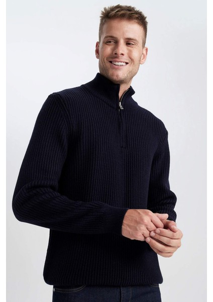 Standart Fit Normal Kesim Dik Yaka Fermuarlı Basic Düz Triko Kazak B0578AX23WN