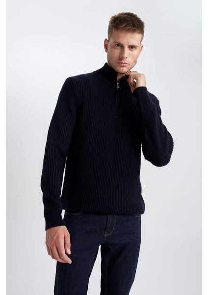 Standart Fit Normal Kesim Dik Yaka Fermuarlı Basic Düz Triko Kazak B0578AX23WN