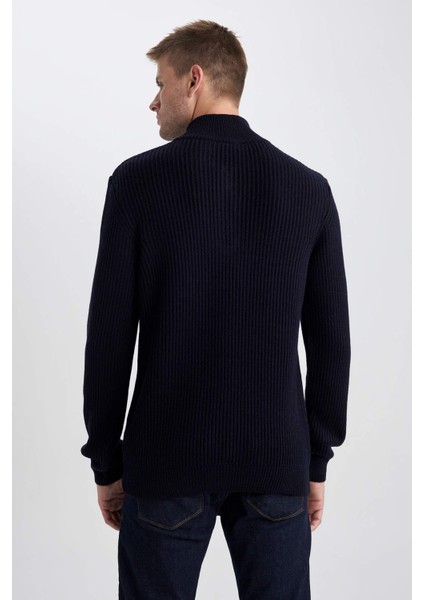 Standart Fit Normal Kesim Dik Yaka Fermuarlı Basic Düz Triko Kazak B0578AX23WN