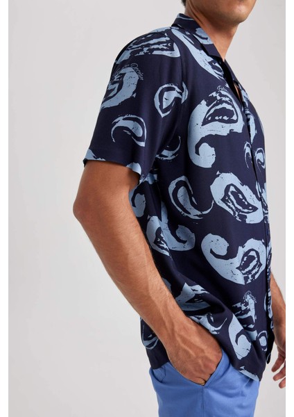 Relax Fit Apaş Yaka Desenli Viskon Kısa Kollu Gömlek B1257AX23HS