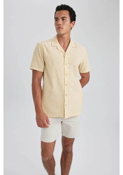 Regular Fit Apaş Yaka Çizgili Pamuklu Kısa Kollu Gömlek B2813AX23HS