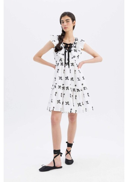 Lug Von Siga x DeFacto Bodycon V Yaka Desenli Brode Kolsız Mini Elbise B2343AX24SM