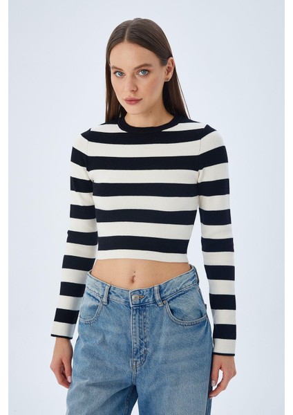 6644 Kadın Bisiklet Yaka Çizgili Kazak Siyah fiyatları