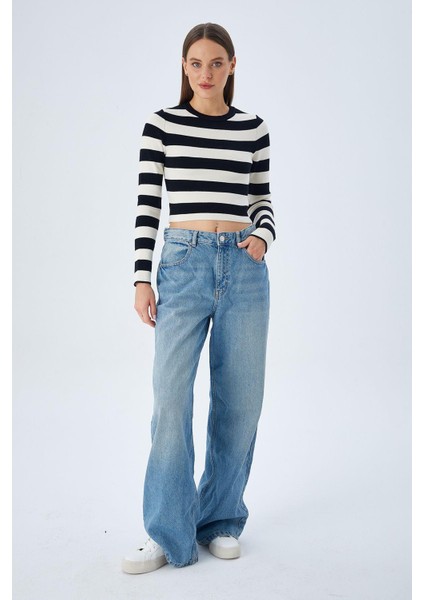 6644 Kadın Bisiklet Yaka Çizgili Kazak Siyah fırsatları