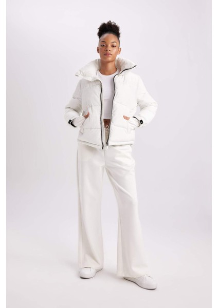 Fit Su İtici Şişme Mont Dik Yaka Fermuarlı Cepli Z1438AZ24SP