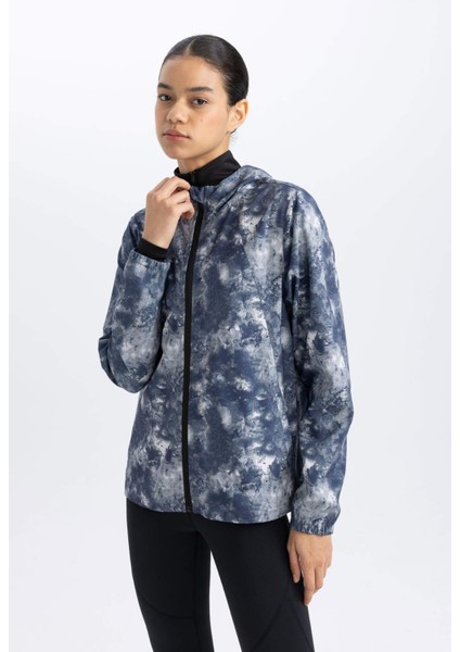 Fit Su İtici İnce Mont Rüzgar Geçirmez Slim Fit Dar Kesim Kapüşonlu Fermuarlı Esnek Dokulu Mevsimlik Baharlık B2459AX24SP