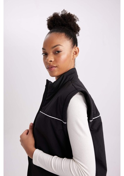 Fit Su İtici Mont Rüzgar Geçirmez Dik Yaka Çıkarılabilir Kol Detaylı Cepli Astarlı B2419AX24SP