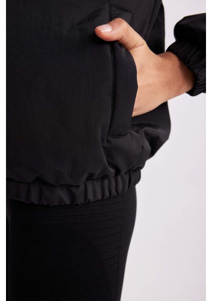 Fit Su İtici Mont Rüzgar Geçirmez Dik Yaka Çıkarılabilir Kol Detaylı Cepli Astarlı B2419AX24SP