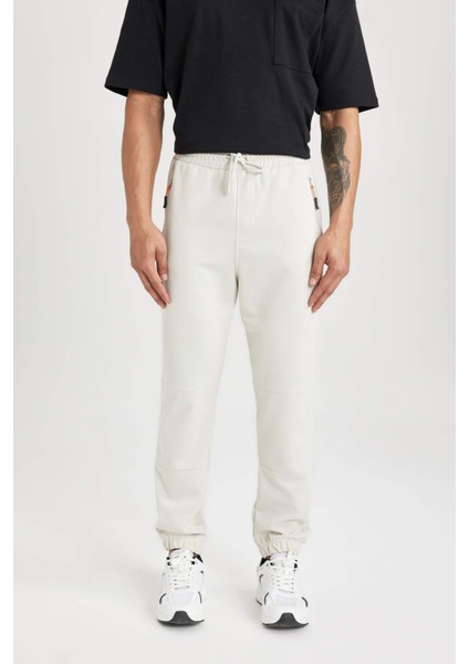Regular Fit İnce Eşofman Altı Fermuar Cepli Beli Bağcıklı Lastikli Paça B3657AX24SP