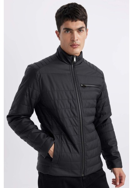 Su İtici Slim Fit Dar Kesim Dik Yaka Fermuarlı Cepli Suni Deri Ceket Mont B3568AX24SP
