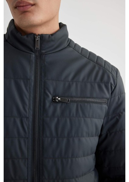 Su İtici Slim Fit Dar Kesim Dik Yaka Fermuarlı Cepli Suni Deri Ceket Mont B3568AX24SP