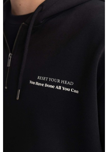 Oversize Geniş Kalıp Yarım Fermuarlı Kapüşonlu Sırt Baskılı Sweatshirt B4804AX24SP