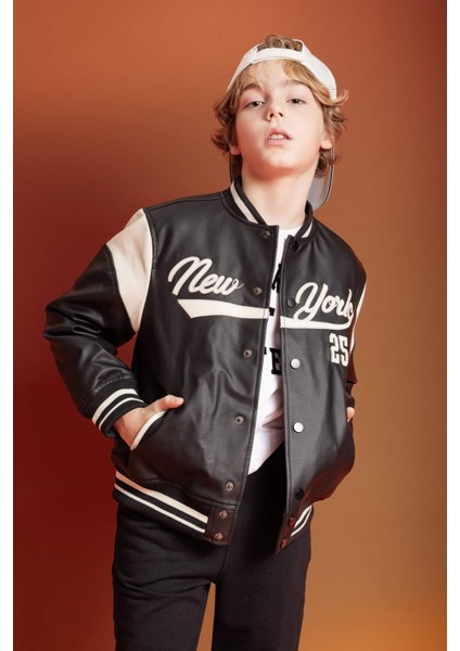 Erkek Çocuk Su İtici Kolej Yaka Çıtçıt Kapamalı Çift Cepli Mevsimlik Suni Deri Bomber Mont Ceket