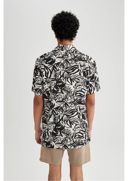 Regular Fit Apaş Yaka Desenli Viskon Kısa Kollu Gömlek B4961AX23HS