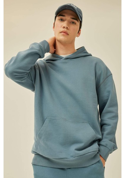 Comfort Regular Fit Rahat Kalıp Kapüşonlu Kanguru Cepli Basic Düz Sweatshirt B4446AX24SP