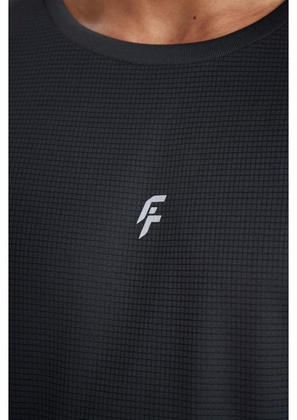 Fit Slim Fit Dar Kesim Bisiklet Yaka Baskılı Sporcu Kısa Kollu Tişört