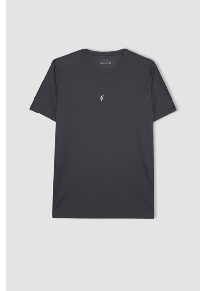 Fit Slim Fit Dar Kesim Bisiklet Yaka Baskılı Sporcu Kısa Kollu Tişört