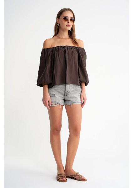 4706 Kadın Sırtı Açık Balon Kol Straplez Bluz Kahve fiyatları