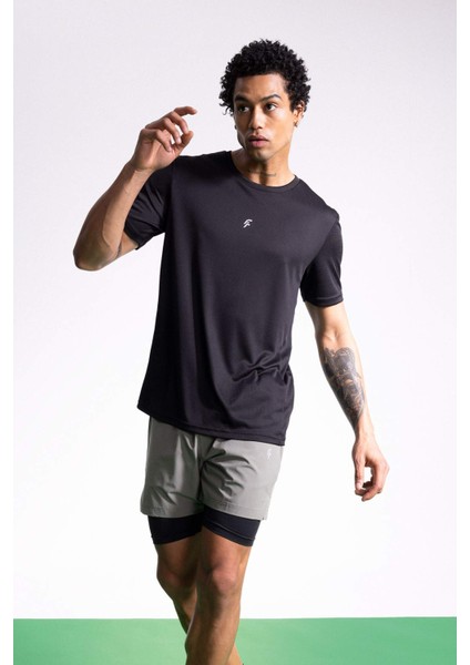 Fit Slim Fit Dar Kesim Bisiklet Yaka Baskılı Sporcu Kısa Kollu Tişört