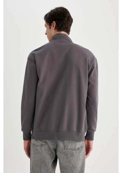 Comfort Regular Fit Rahat Kalıp Dik Yaka Cepli Basic Düz Fermuarlı Sweatshirt A5276AX24SP