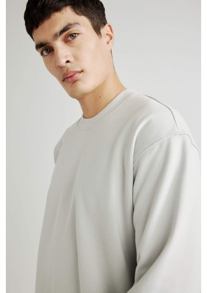 Oversize Geniş Kalıp Bisiklet Yaka Basic Düz Sweatshirt T5139AZ24SP