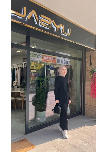 1350 Kazayağı Desenli Takım Siyah