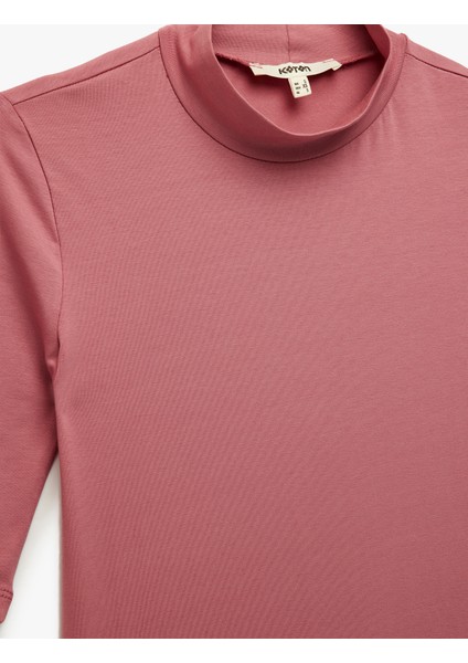 Slim Fit Pamuklu 3/4 Kol Dik Yaka Tişört modelleri