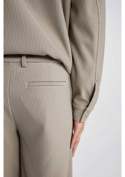 Yazlık Kumaş Pantolon Tapered Fit Normal Kesim Düz Paça Her Yöne Esneyen B6584AX24SP