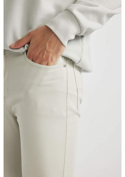 Yazlık Gabardin Chino Kanvas Pantolon Slim Fit Dar Kesim Dar Paça Cepli B2089AX24SP
