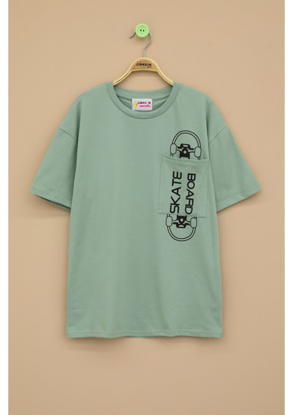Yeşil Skateboard Baskılı Cepli Erkek Çocuk Bisiklet Yaka Tişört 20909