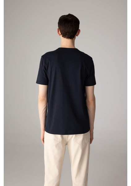 %100 Pamuk Slim Fit Dar Kesim V Yaka Basic Düz Kısa Kollu Tişört M7668AZ24SP