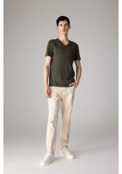 %100 Pamuk Slim Fit Dar Kesim V Yaka Basic Düz Kısa Kollu Tişört M7668AZ24SP