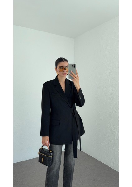 Yandan Bağlamalı Siyah Blazer