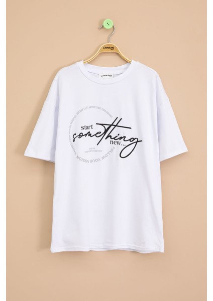 Ekru Yazı Nakışlı Sırtı Baskılı Erkek Çocuk Bisiklet Yaka Tişört 20899