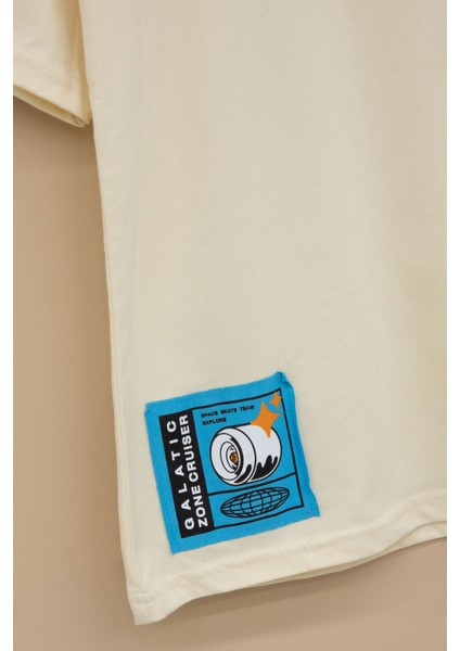 Krem Kaykay Baskılı Yazılı Erkek Çocuk Bisiklet Yaka Tişört 20914 modelleri