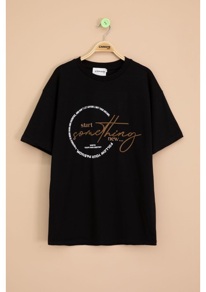 Siyah Yazı Nakışlı Sırtı Baskılı Erkek Çocuk Bisiklet Yaka Tişört 20895