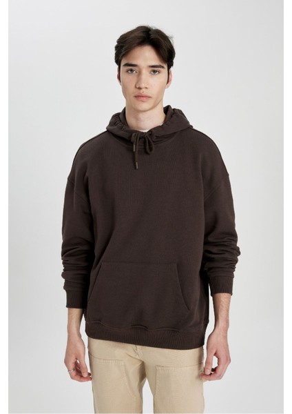 Erkek Kahverengi Oversize Fit Geniş Kesim Basic Düz Pamuklu Kapüşonlu Sweatshirt B7849AXNS