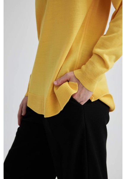 Kadın Sarı Relax Fit Rahat Kesim Bisiklet Yaka Düz Basic Akrilik Triko Kazak B7866AXNS