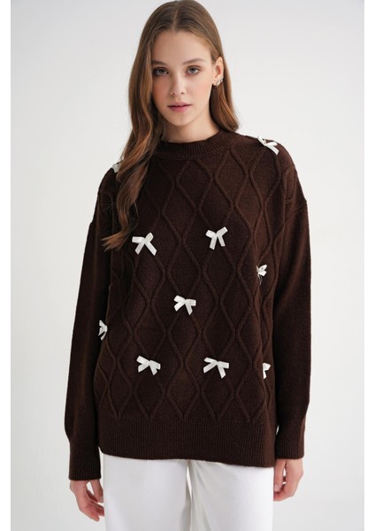 6946 Kadın Oversize Bisiklet Yaka Kurdeleli Triko Kazak Kahve modelleri